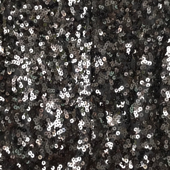 Gorgeous Sequinned Cardigan (Holiday Flare) - Picture 3 of 5